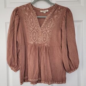Solitaire Boho-Style Embroidered Top Size Medium